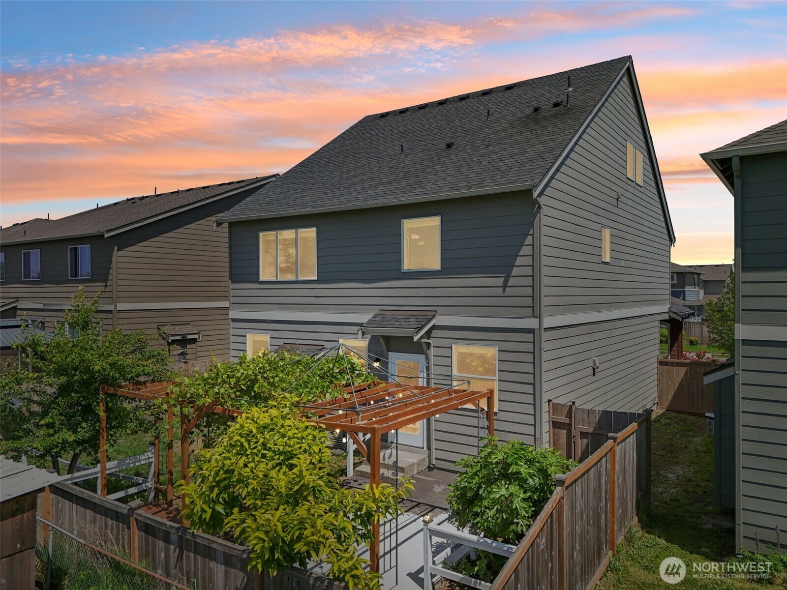 Property Photo: 1006 32nd Street NW WA 98371