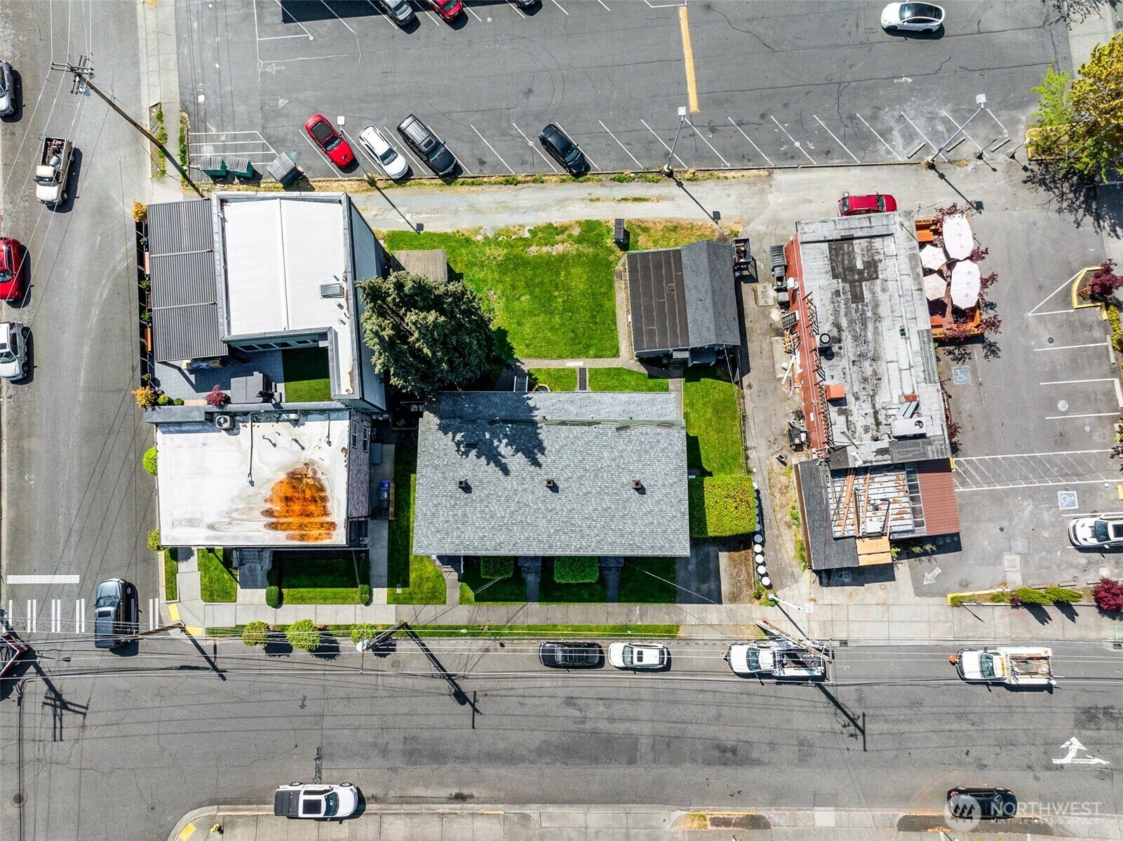 Property Photo: 112 4th Avenue SE WA 98372