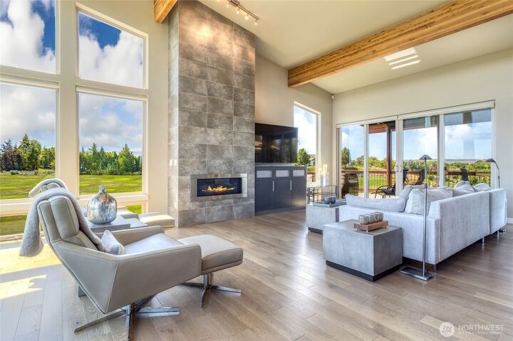 Property Photo:  625  Summers Circle  WA 99362 