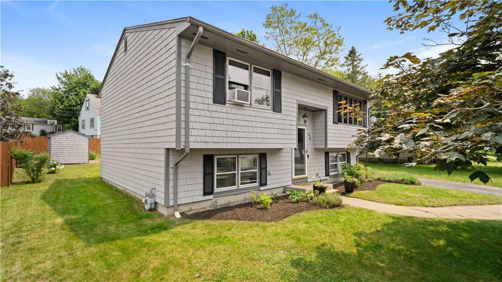 Property Photo: 48 Oakridge Court RI 02886