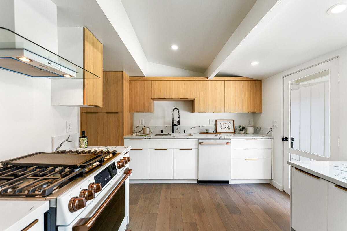 Property Photo: 730 Meigs Road CA 93109