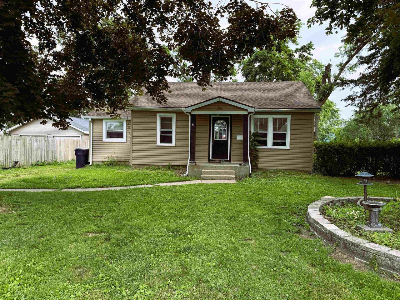 216 Kellogg Avenue  Janesville WI 53546 photo