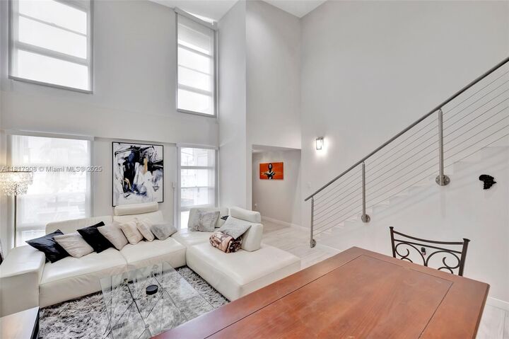 Property Photo:  2730 NE 183rd St Th03  FL 33160 