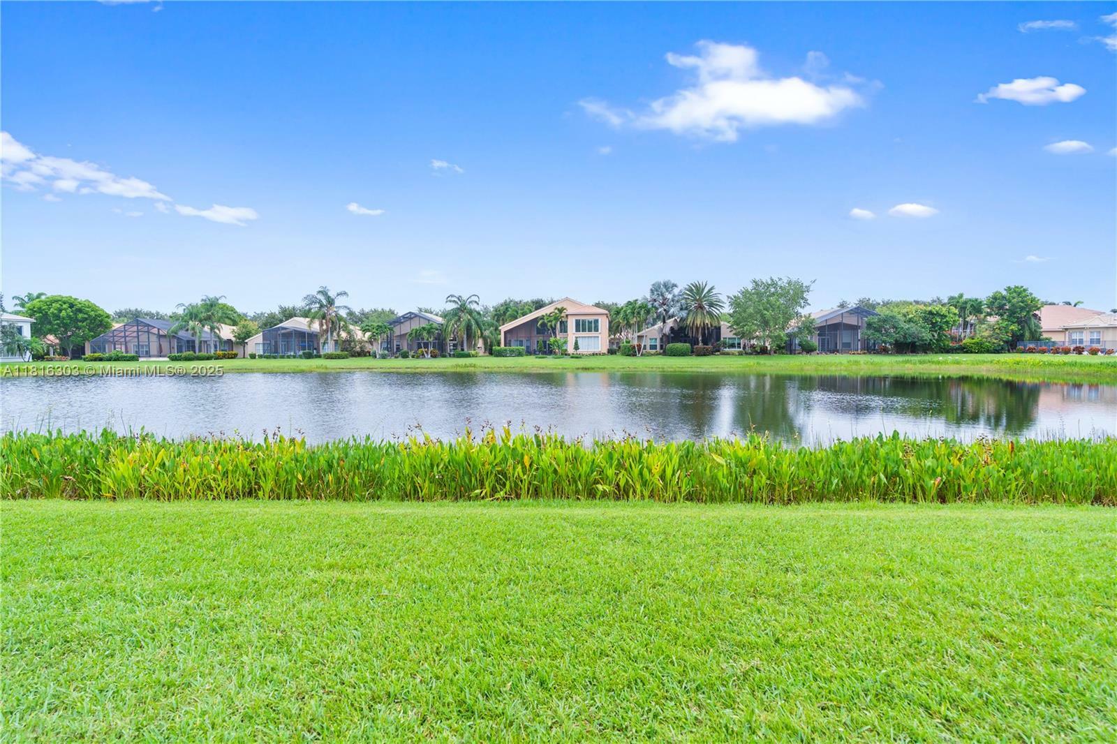Property Photo: 7215 Great Falls Cir FL 33437