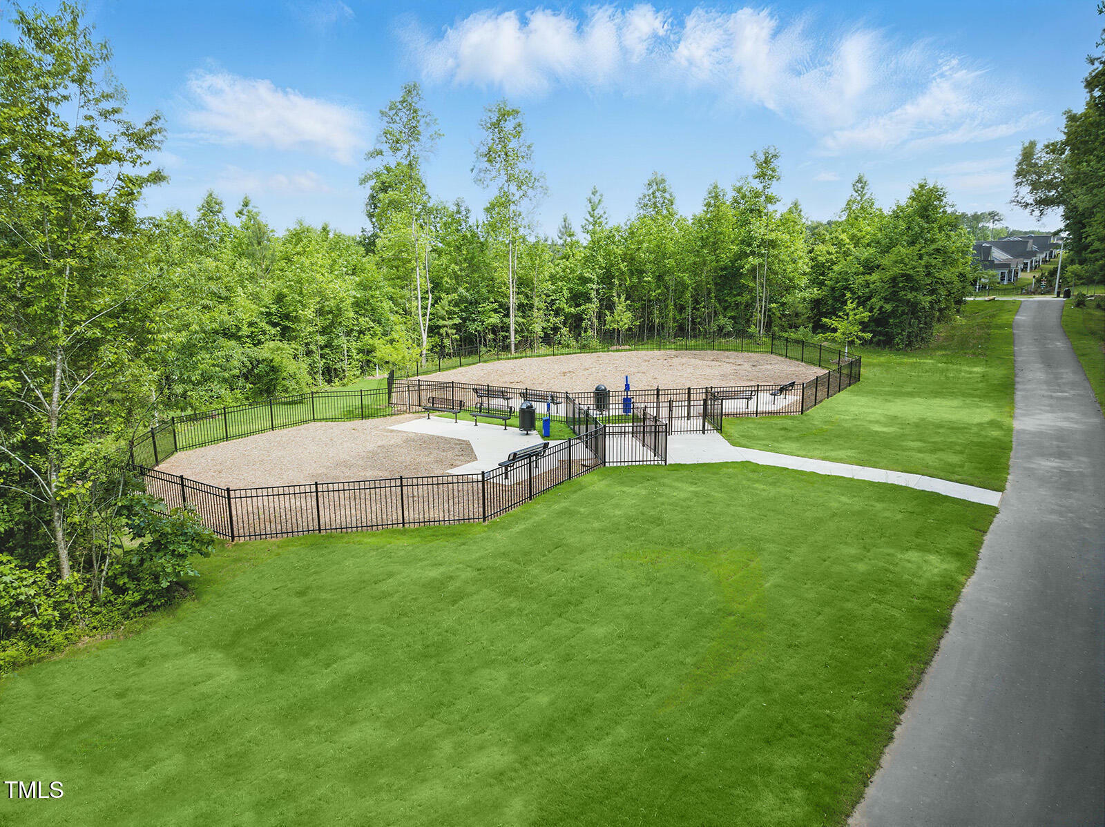 Property Photo: 380 Chesapeake Commons Street 129 NC 27529