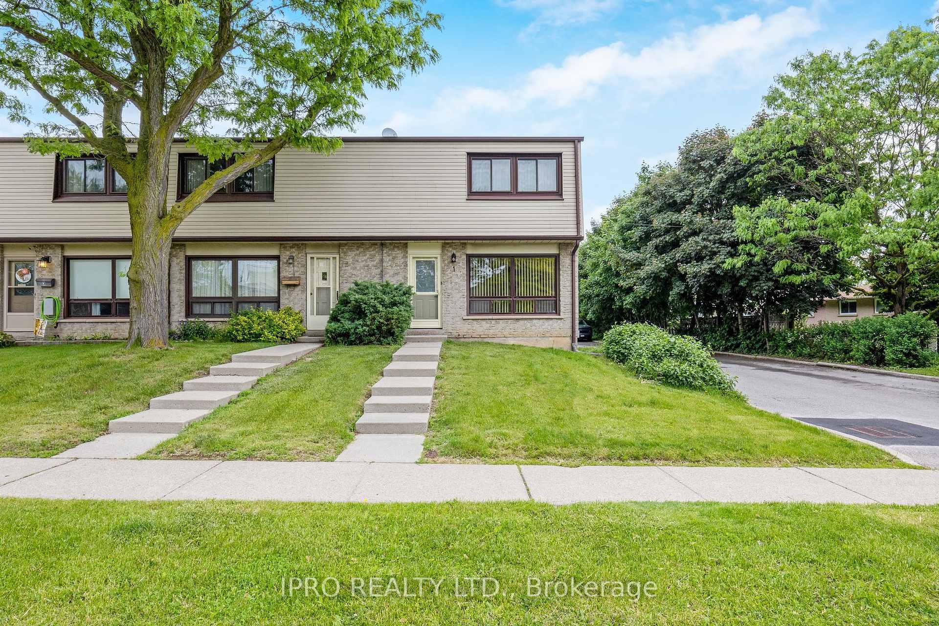 Property Photo: 108 Sinclair Avenue 1 ON L7G 1J4