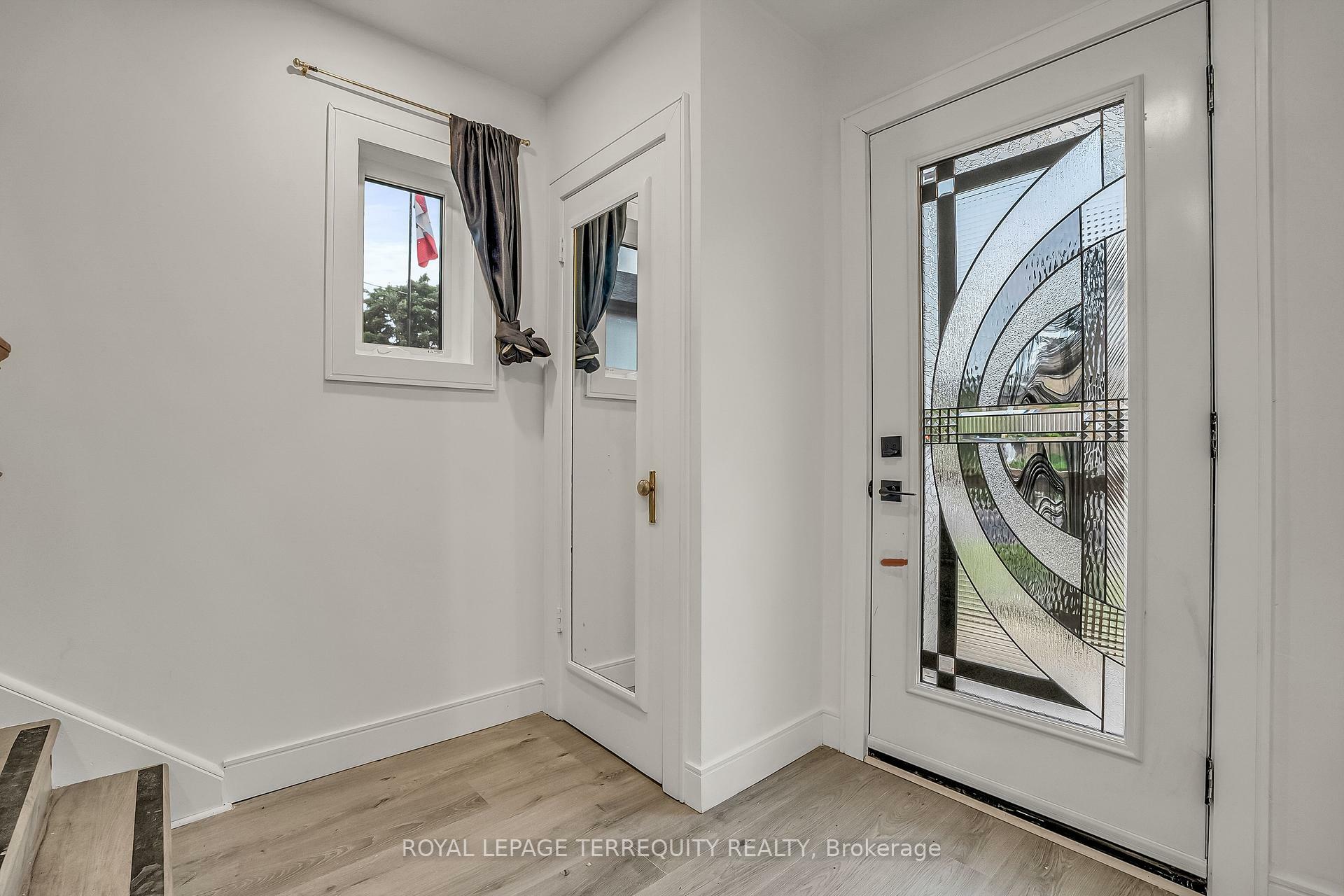 Property Photo: 102 Guestville Avenue ON M6N 4N6