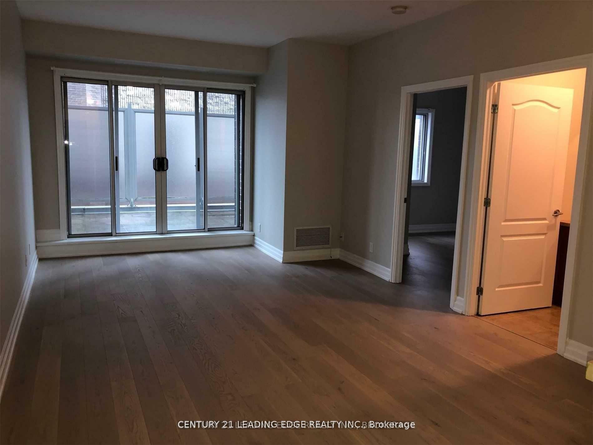 Property Photo: 44 Bond Street W 302 ON L1G 6R2