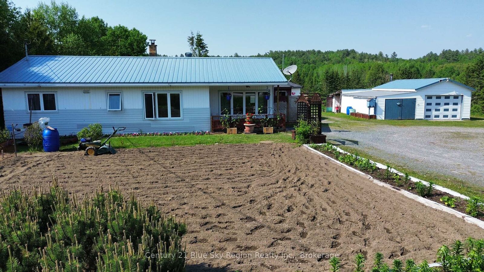 Property Photo: 7707 Highway 17 N/A ON P0H 2N0