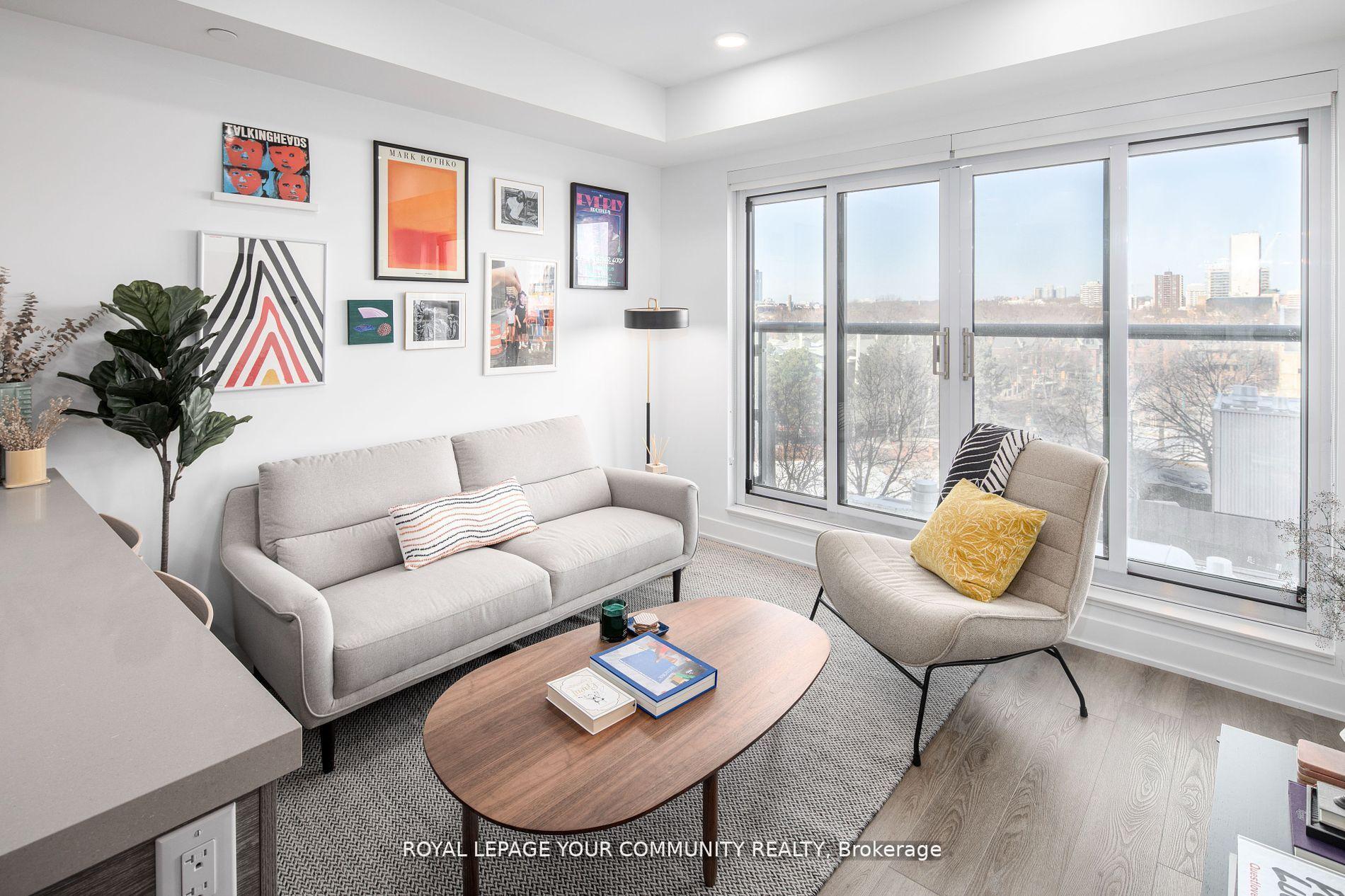 Property Photo: 484 Spadina Avenue 407 ON M5S 0E4