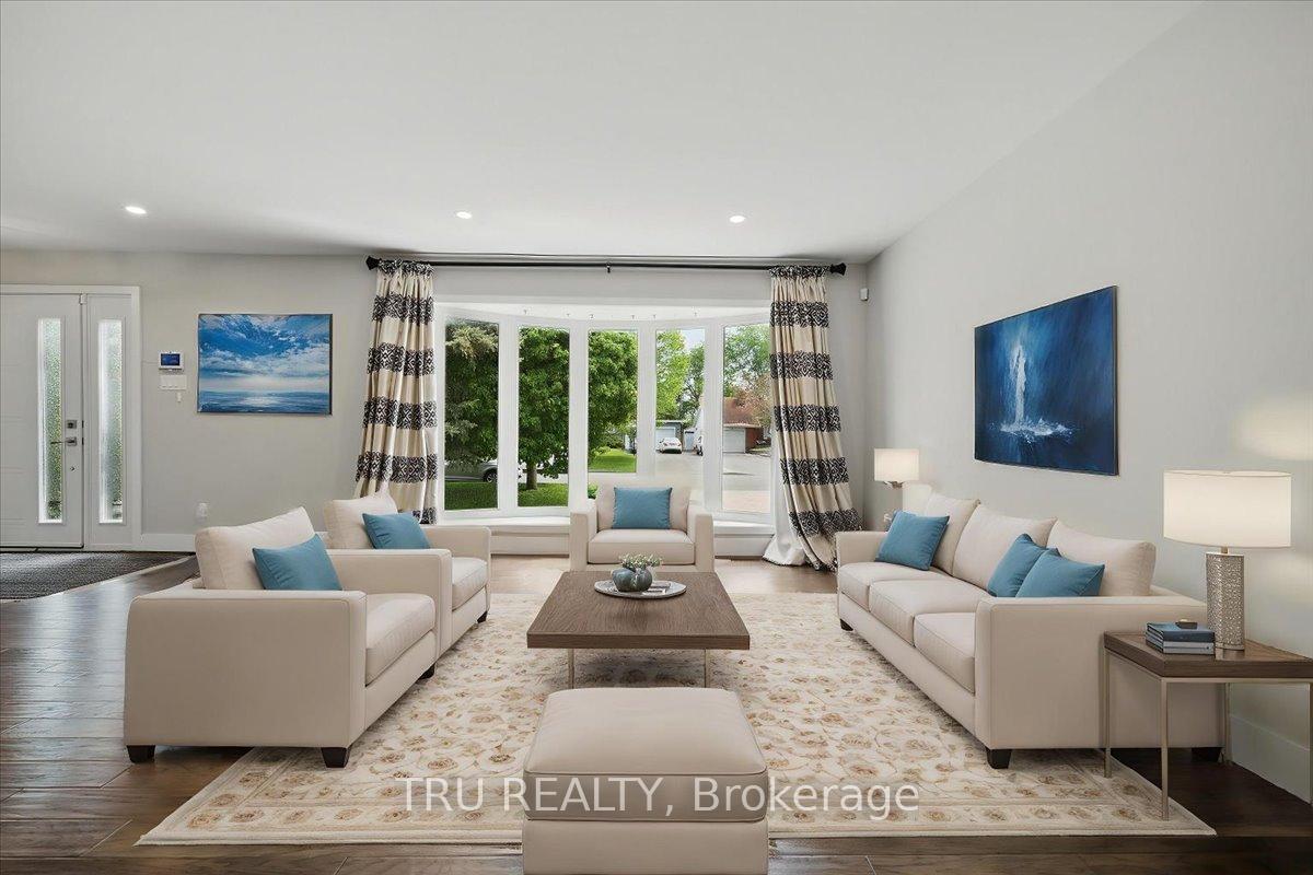 Property Photo: 2114 Balharrie Avenue ON K1G 1G5