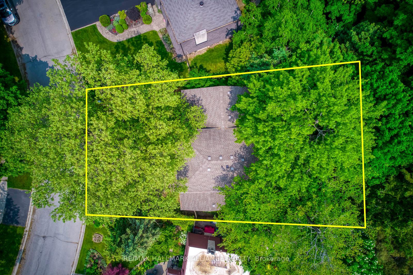 Property Photo: 455 Canterbury Crescent ON L6J 5K8