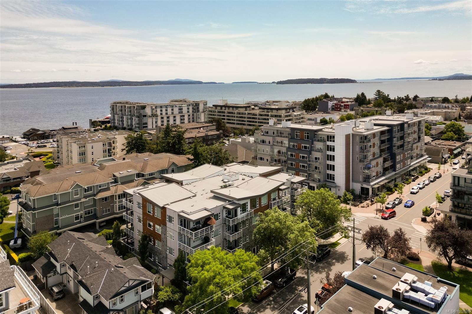 Property Photo: 9861 Third St 204 BC V8L 3A8