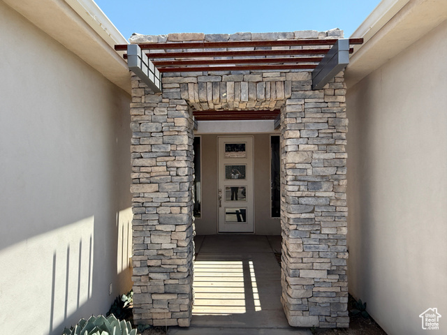 Property Photo: 410 N 2720 E UT 84790