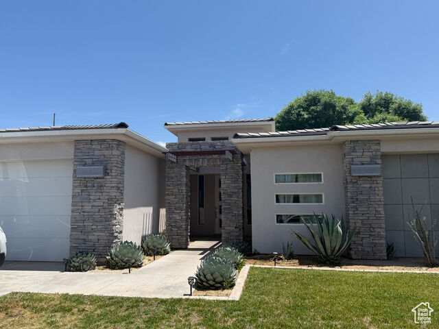 Property Photo:  410 N 2720 E  UT 84790 