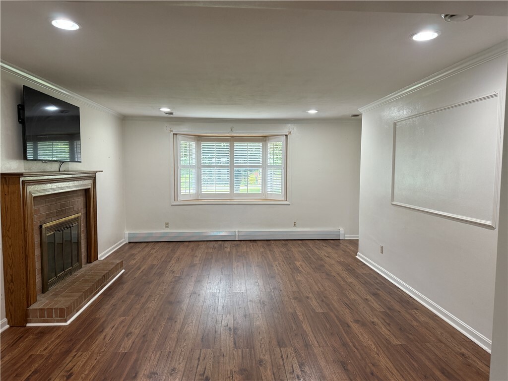 Property Photo: 120 Rogers Dr PA 15026