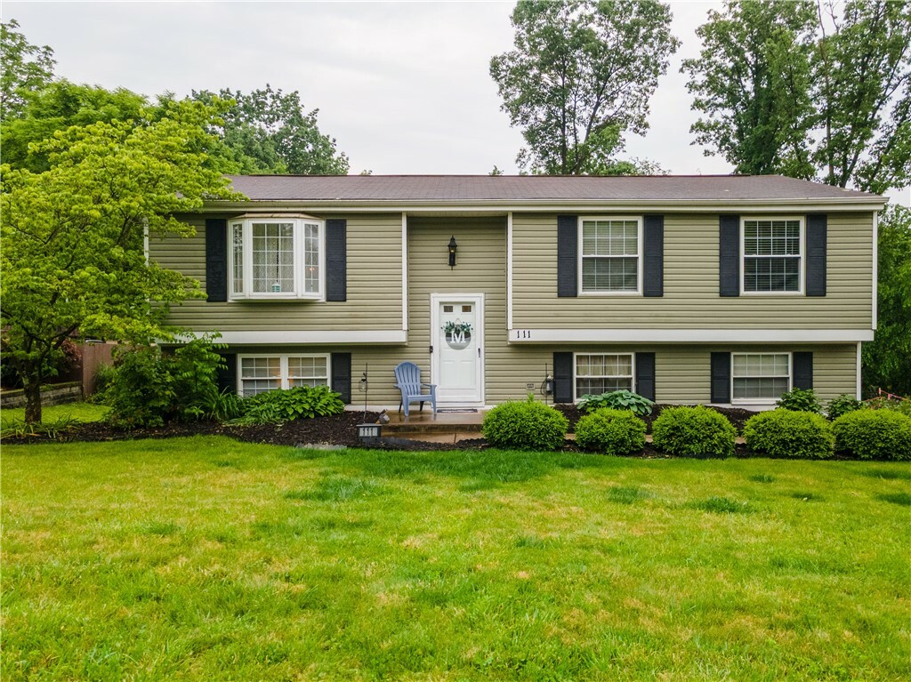 Property Photo: 111 Briar Path PA 15126