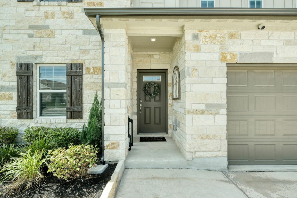 Property Photo: 636 Wild Spur Lane TX 78642