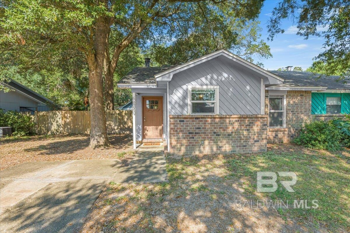 Property Photo:  6205 E. Forest Pines  FL 32526 