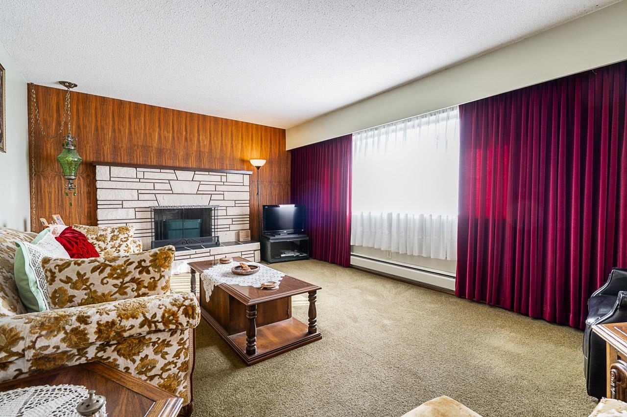 Photo de la propriété: 1415 Salsbury Drive BC V5L 4B5