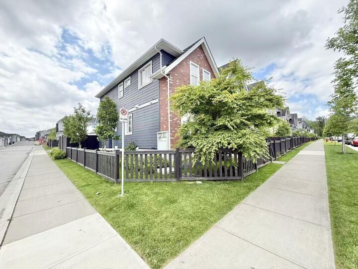 19682 75A Avenue — photo 1