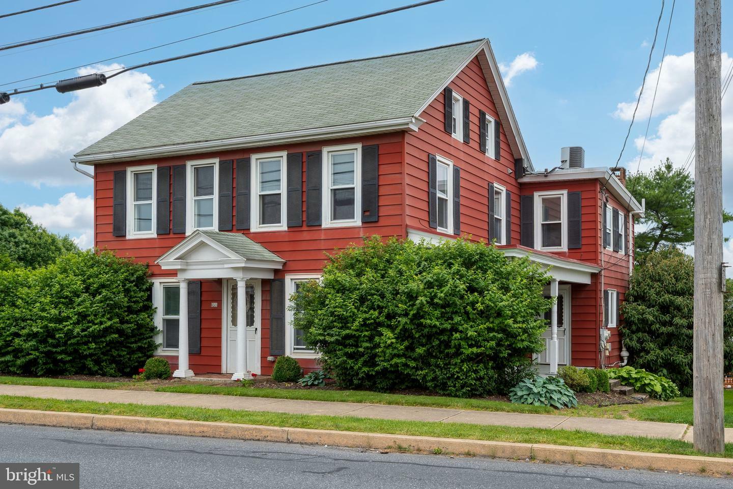 Property Photo: 168 S Market Street PA 17522