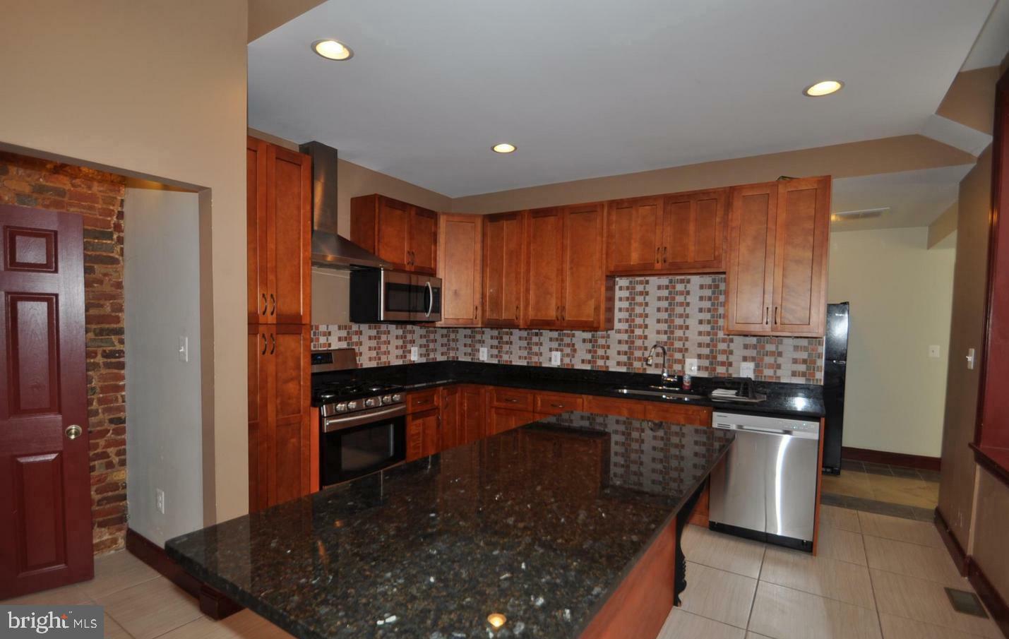 Property Photo: 804 Hollins Street Main Level MD 21201