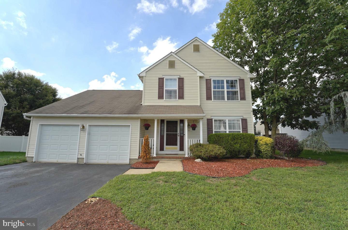 Property Photo:  10 Sunflower Lane  NJ 08620 