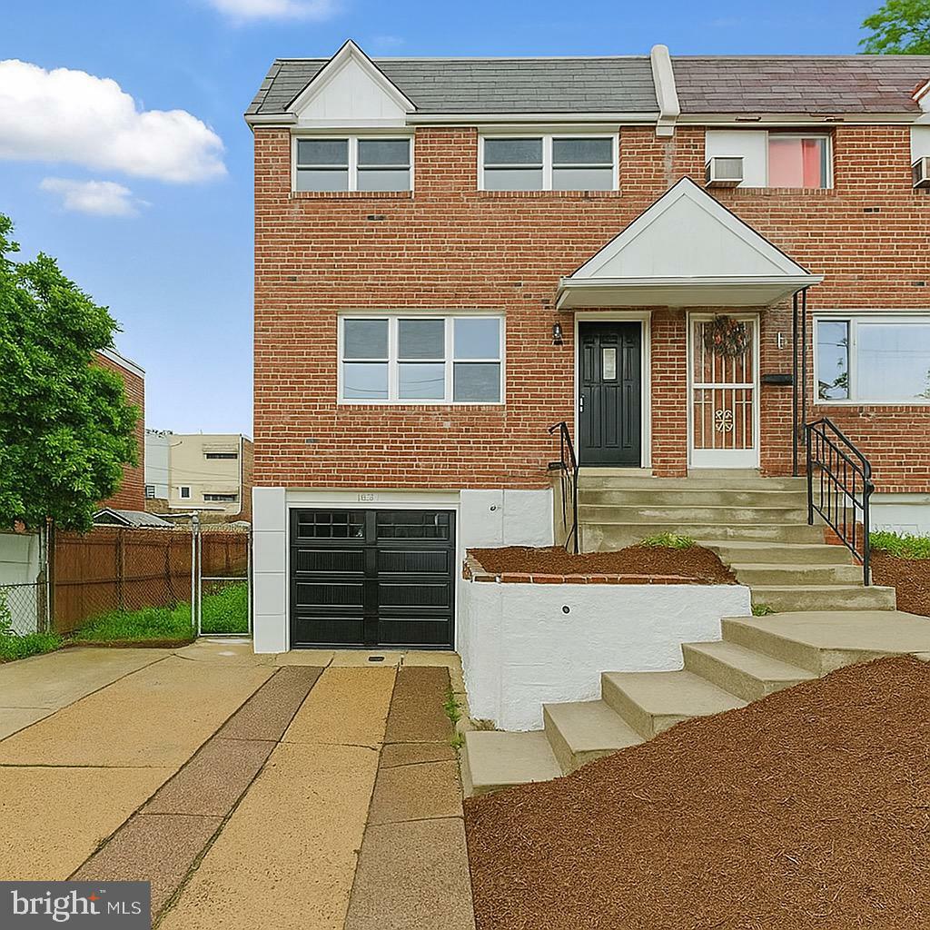 3657 Academy Road  Philadelphia PA 19154 photo