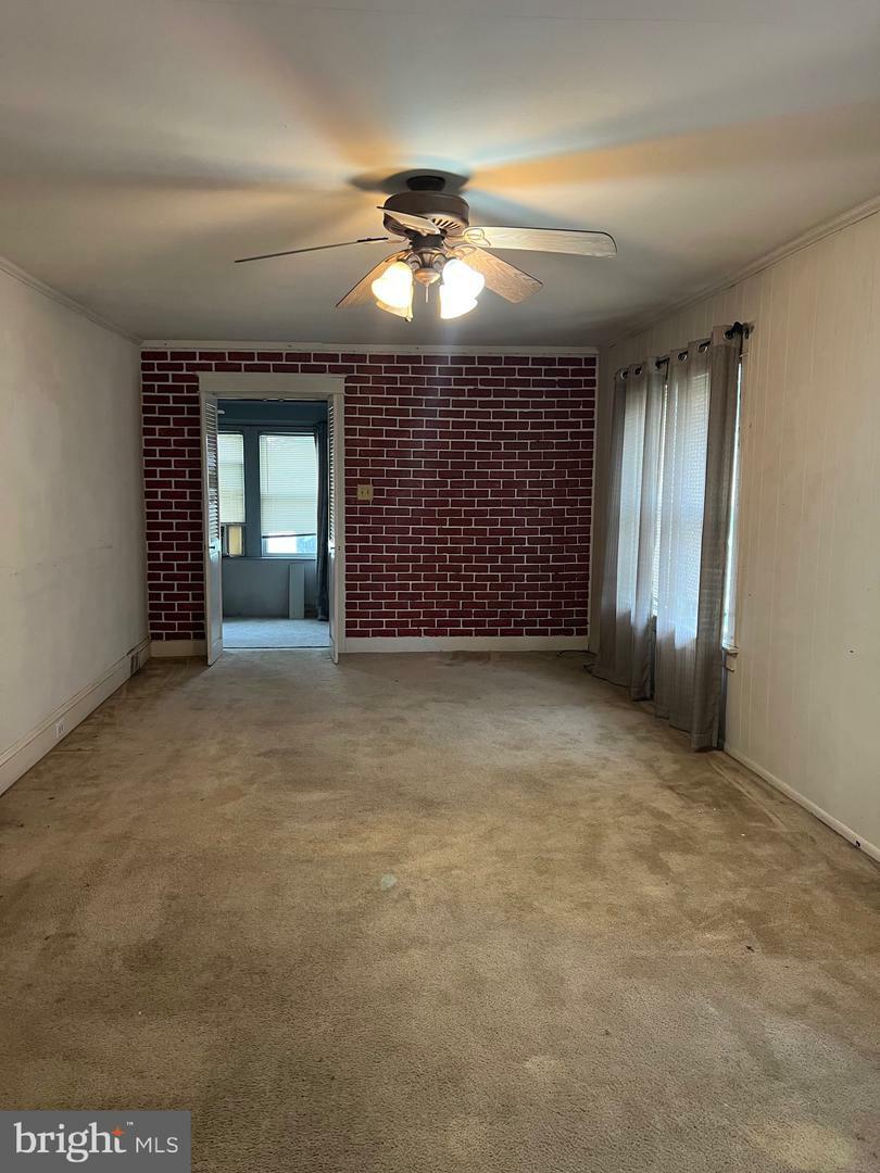 Property Photo: 1001 Sunset Street 100 PA 19061