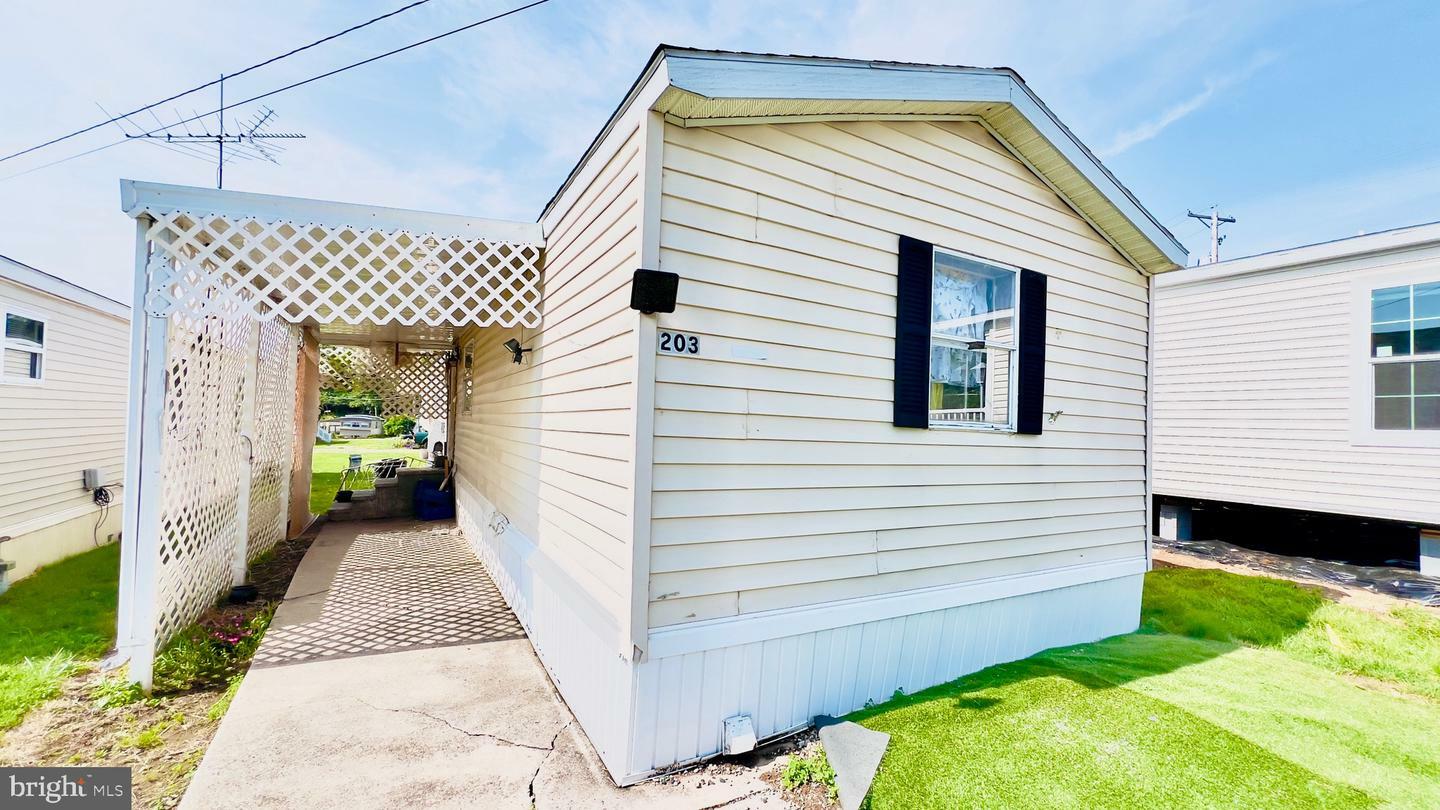 Property Photo: 203 Bordic Road PA 19606