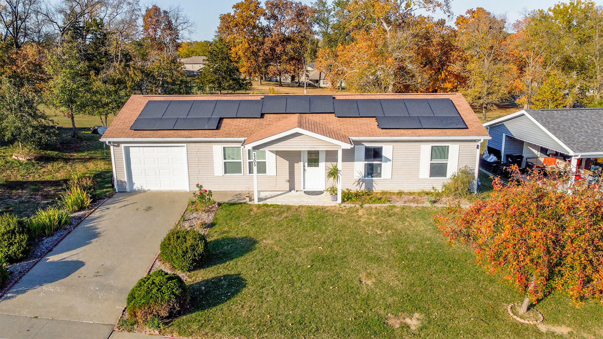 2305 Thomas Dr  Columbia MO 65202 photo