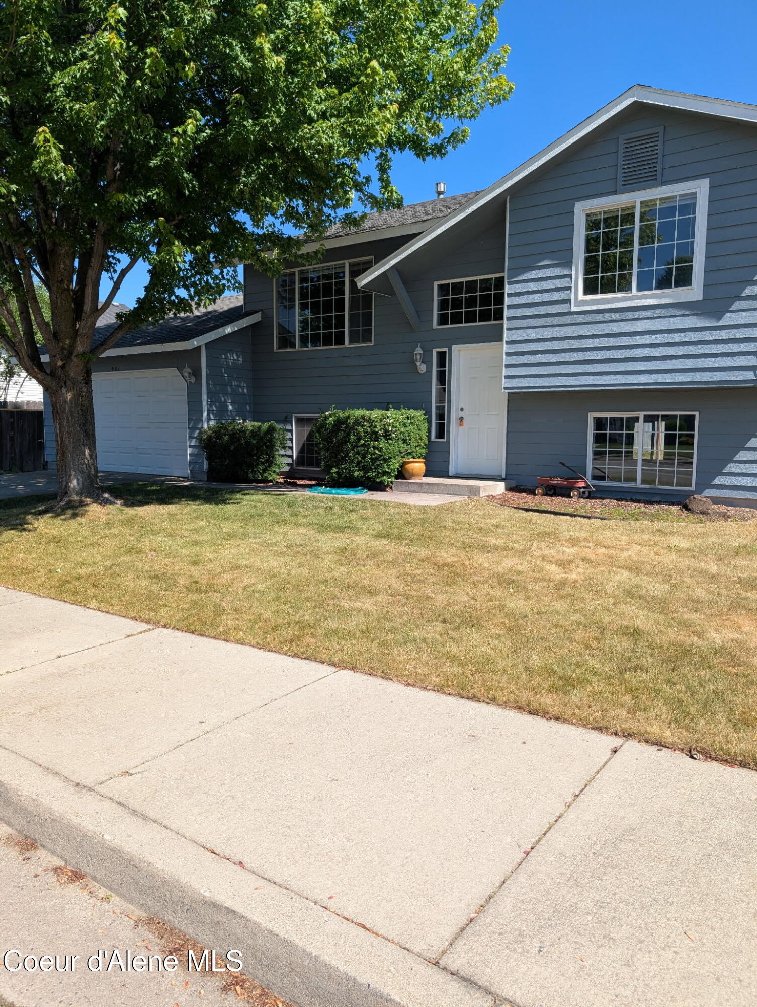 902 E Glacier Peak Dr  Post Falls ID 83854 photo