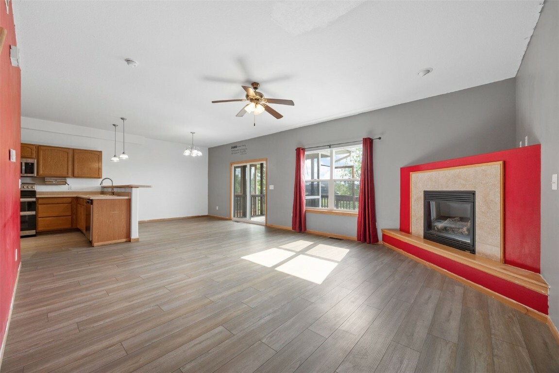 Property Photo: 32 S Park Ridge Road IA 52317