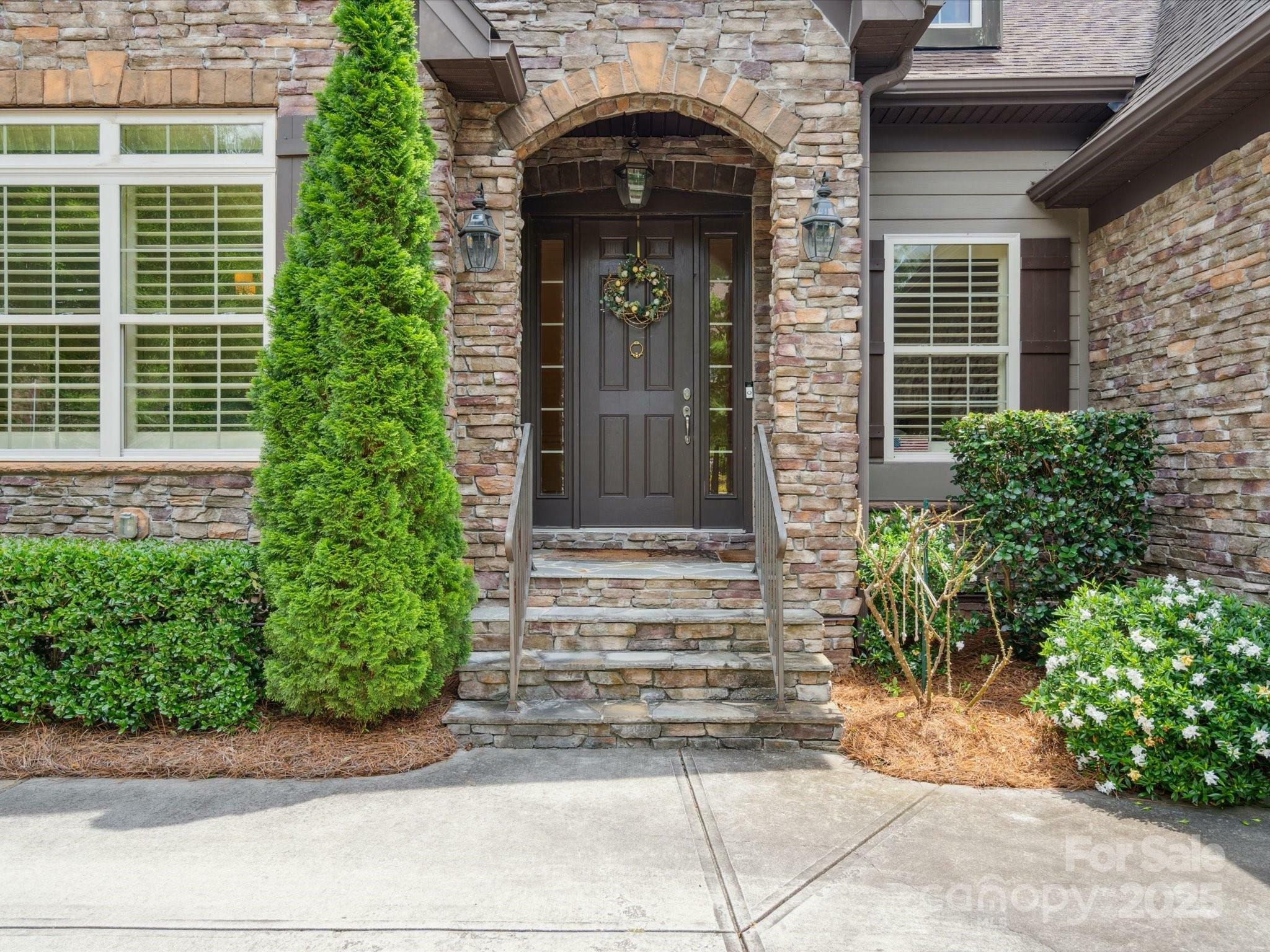 Property Photo: 5805 Copperleaf Commons Court NC 28277