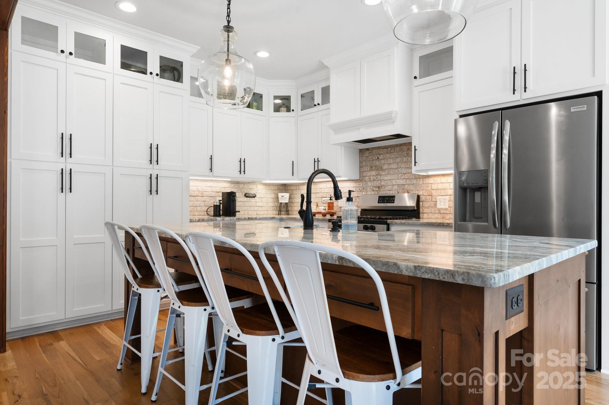 Property Photo: 3622 46th Avenue NE NC 28601