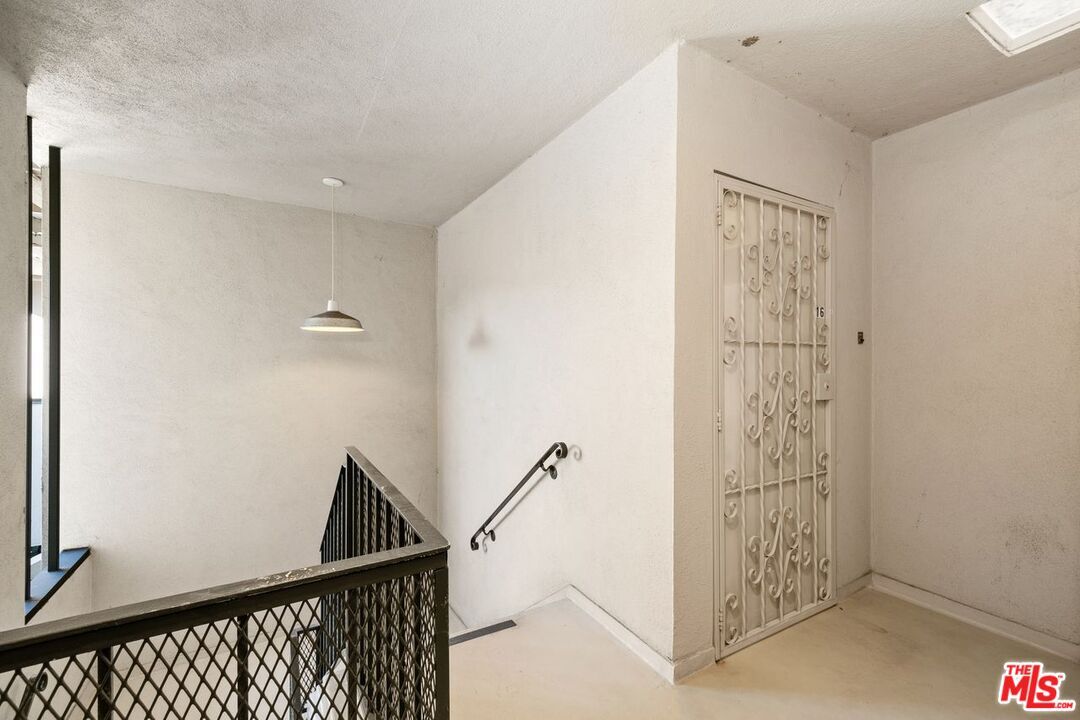 Property Photo: 3166 S Sepulveda Blvd CA 90034