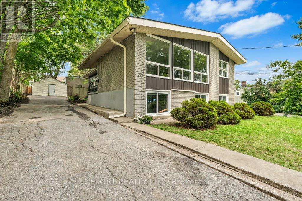 Property Photo: 721 King Street West ON K7M 2G3