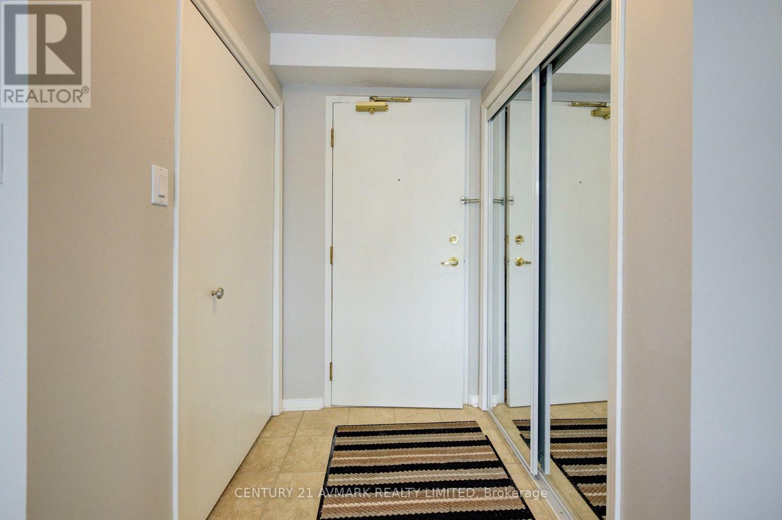 Photo de la propriété: 78 Roehampton Avenue 205 ON L2M 7W9