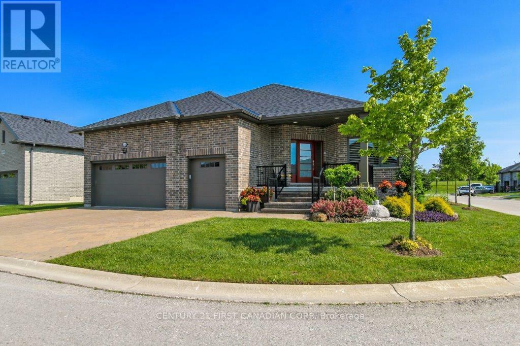 Property Photo: 2441 Moe Norman Way ON N6K 5R5