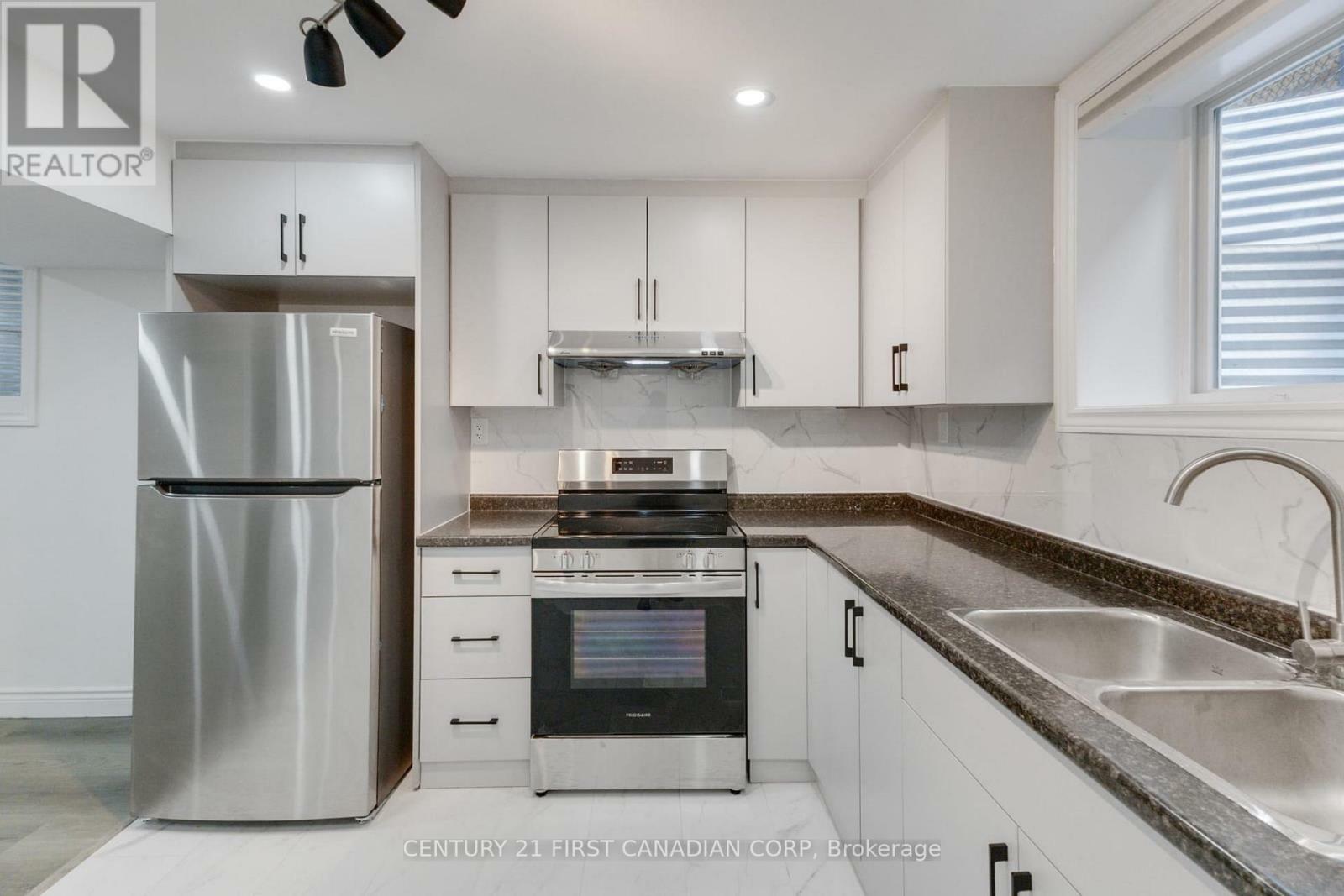 Property Photo: 2043 Cedarpark Drive Unit Lower ON N5X 0N2