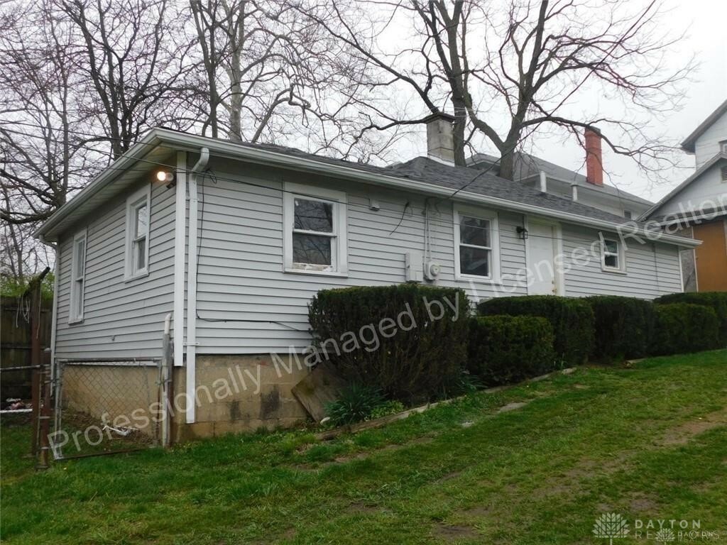 Property Photo: 1170 Lagonda Avenue 1174 OH 45503