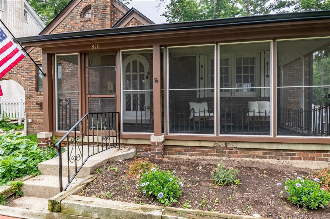 Property Photo: 316 S Westlawn Avenue IL 62522
