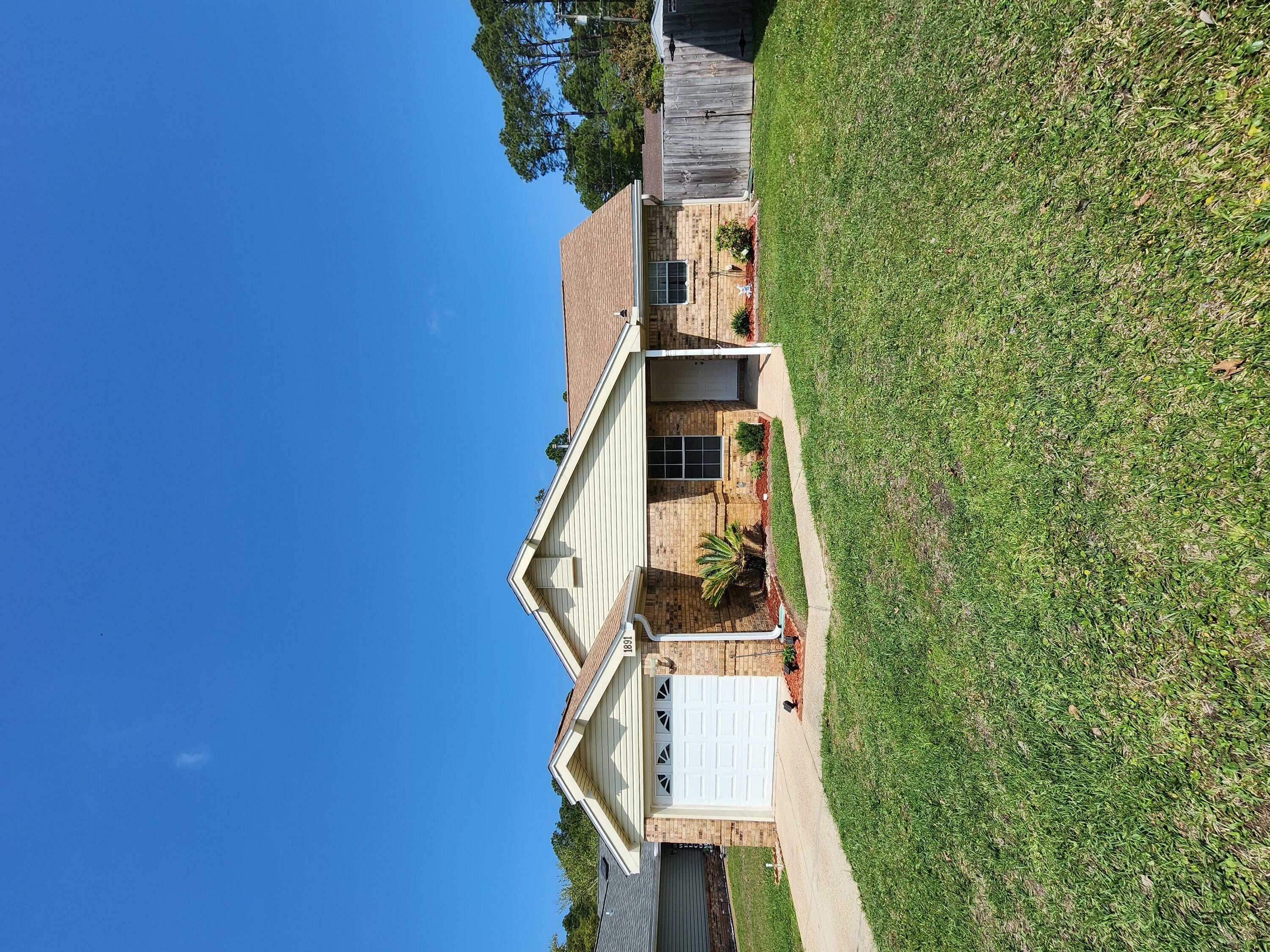 Property Photo: 1891 Heartland Drive FL 32547