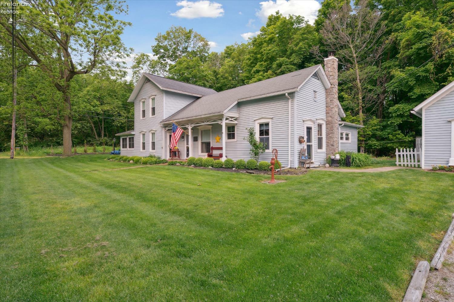 Property Photo:  569 Victory Lane  OH 43456 