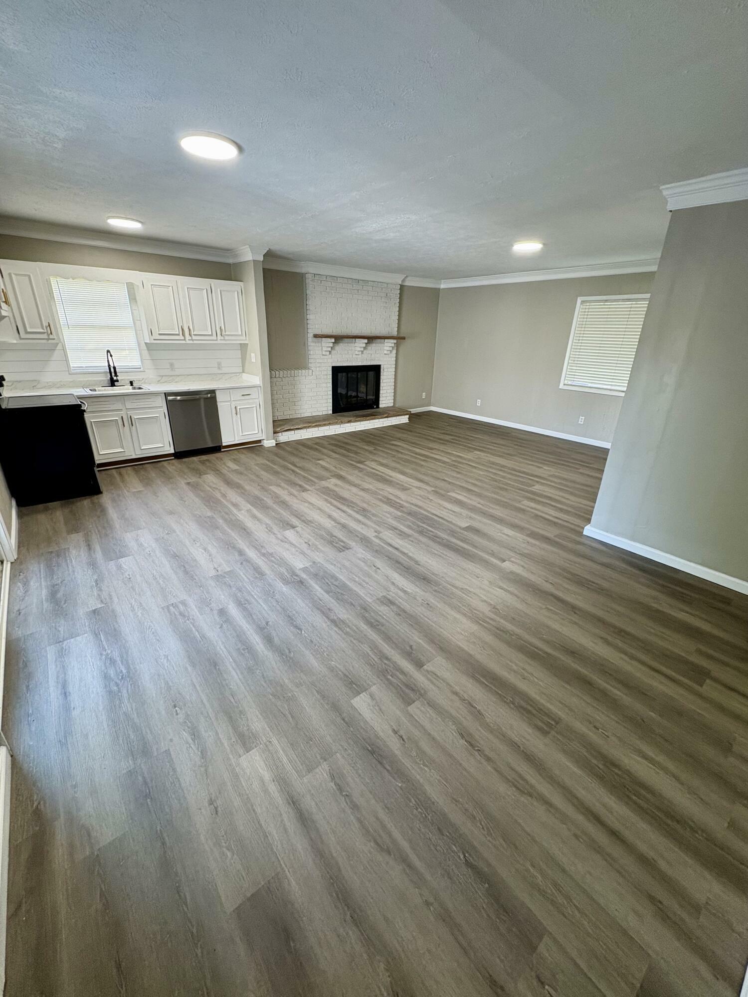 Property Photo: 905 McAdoo Street TN 37716
