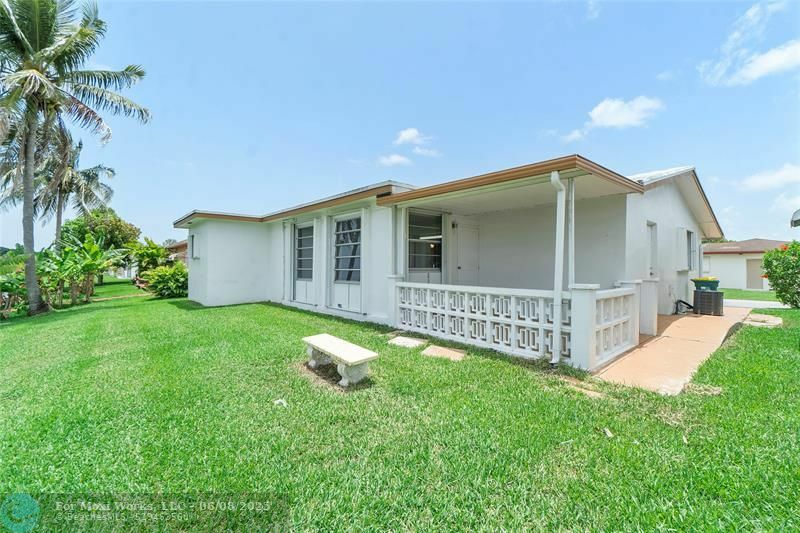 Property Photo: 4401 NW 49th Dr FL 33319
