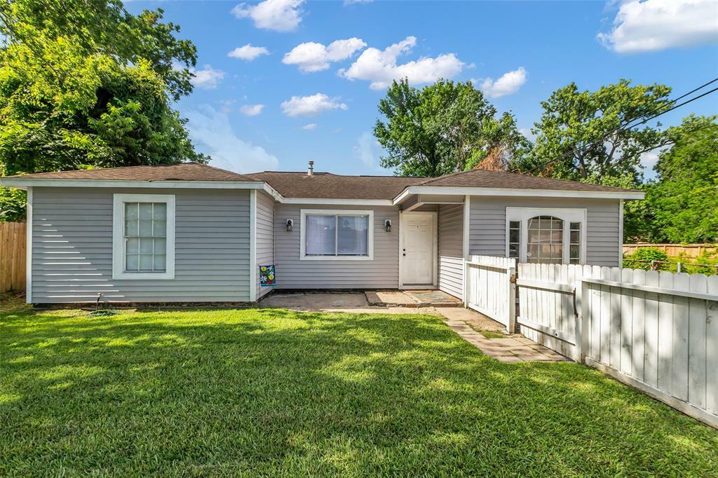 Property Photo:  7534 Bywood Street  TX 77028 