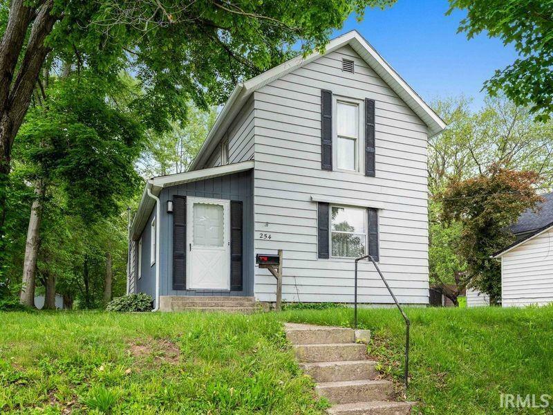 Property Photo: 254 Grayston Avenue IN 46750-3005