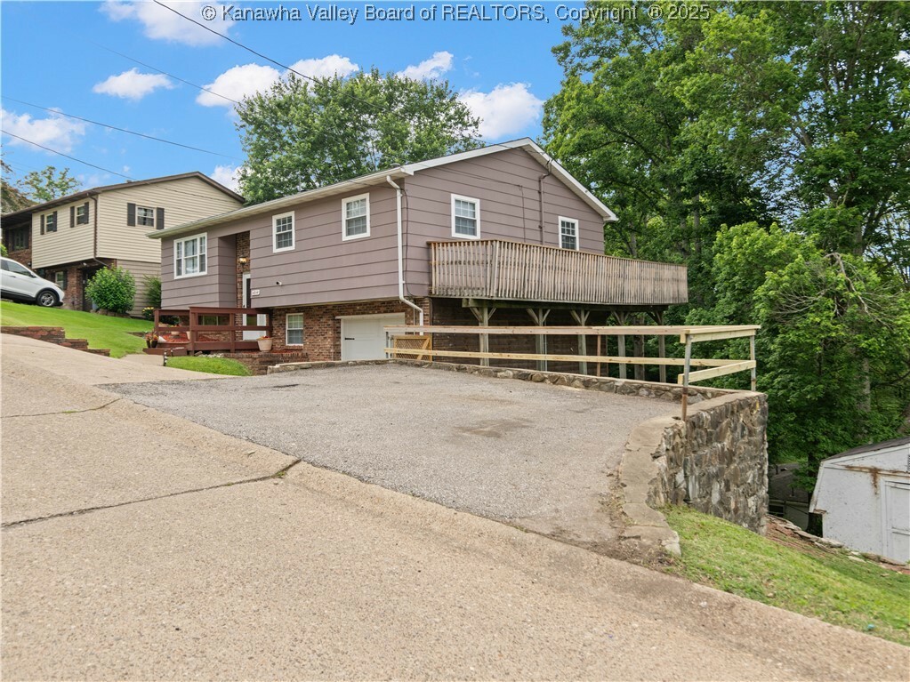 Property Photo: 4814 Hickory Street WV 25309